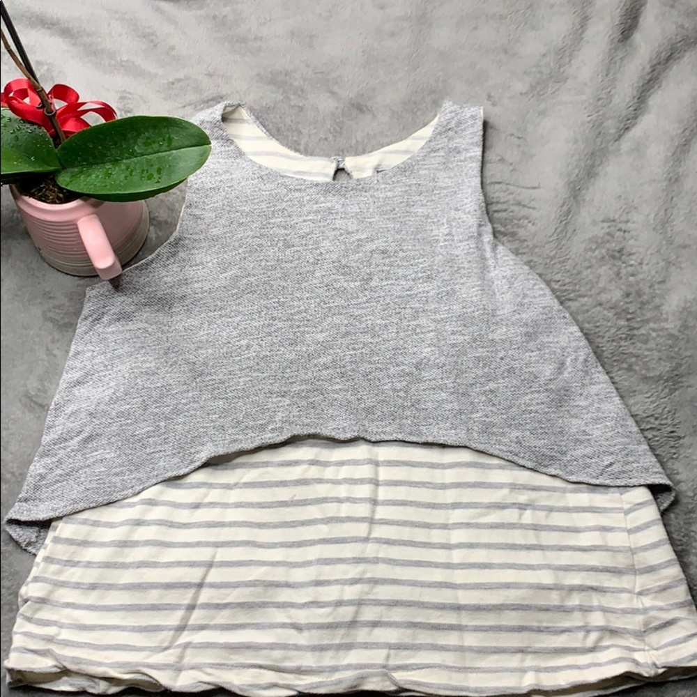 😁 Sunday In Brookyn Two Layer Top - Picture 2 of 5